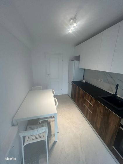 Apartament 2 camere 59 mp Etaj 1/4 cu lift Metrou 1 Decembri Sec 3 - 9
