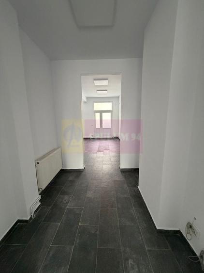 Spatiu comercial de inchiriat in Campina - 10