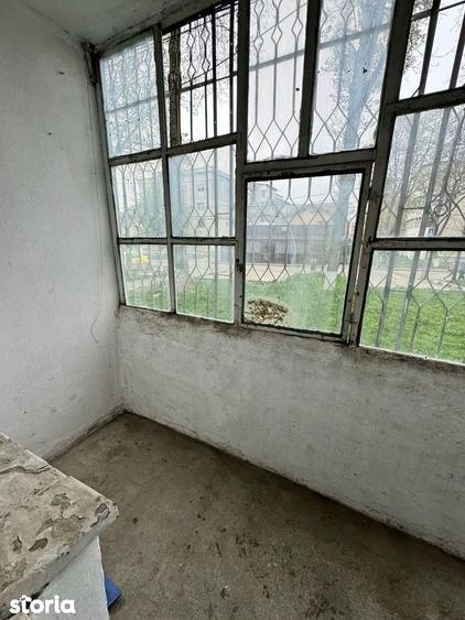 De vanzare apartament cu 2 camere ?i balcon, zona Smirodava 36.000e - 3