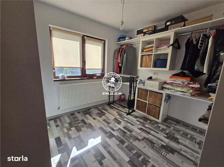 Vila cu 5 camere si 2 bai, de vanzare in Horpaz - 3