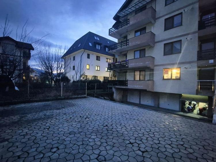 Bloc nou, sectiune mare, apartament 3 camere cu semineu, terasă mare si garaj - 4