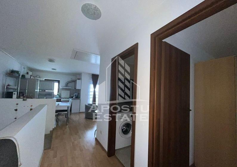 Apartament cu 3 camere, semidecomandat, bloc nou, etajul 1 - 2