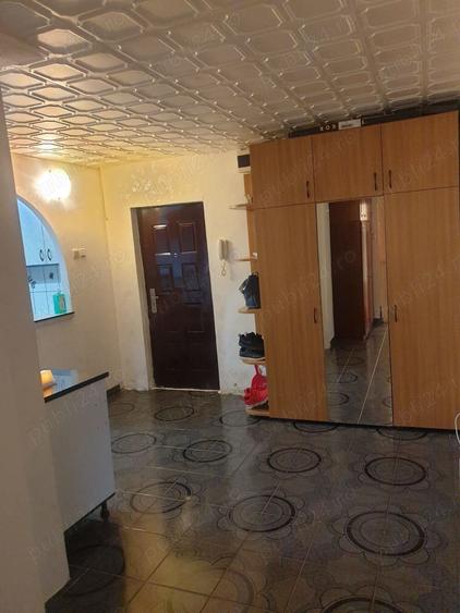 Apartament cu 3 camere in Aeroport Blocurile de langa deal - 5