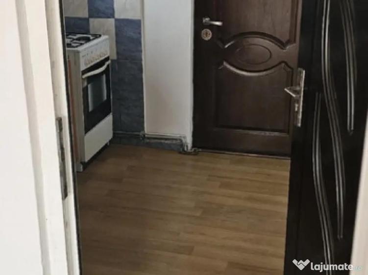 Garsoniera - zona Noua - 1