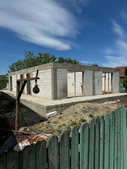 Casa in constructie de vanzare - 1