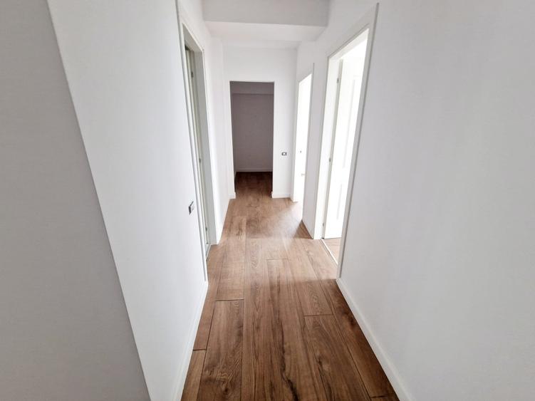 Penthouse cu 4 camere, 416mp  inclus terasa , la 200 m de rond Pipera - 13