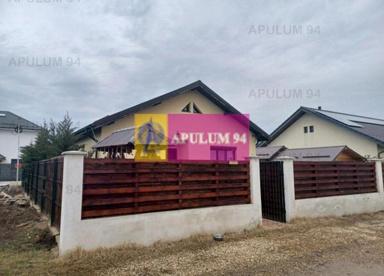 Casă 2020, parter+pod, garaj, magazie, curte 420 mp, Săbăreni - 1