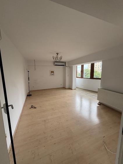 Vanzare Apartament tineretului - 2