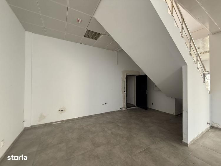 Spatiu showroom - magazin - birouri Afumati 151 m2 - 1