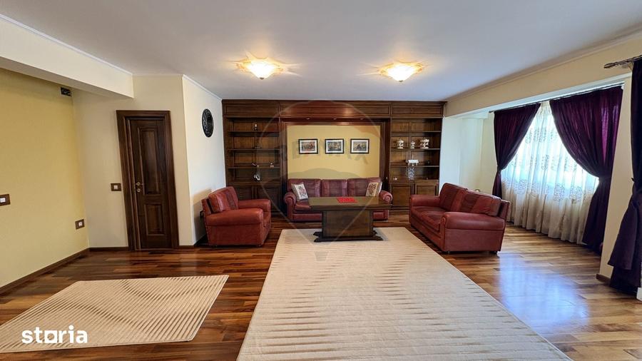 Apartament cu 3 camere în Central