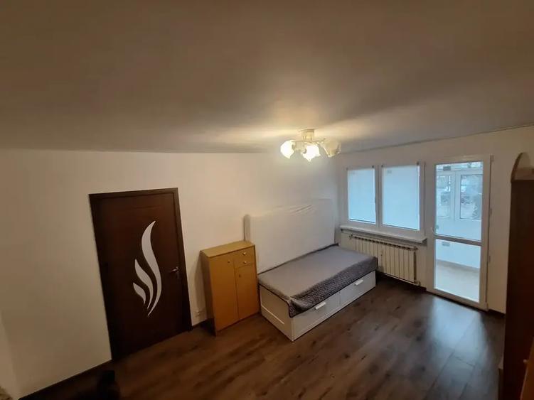 Garsoniera mare decomandata zona parc IOR metrou Nicolae Grigorescu - 4