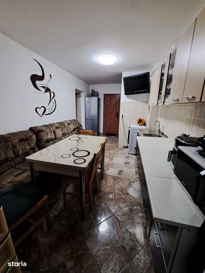 Apartament 2 camere, decomandat, zona SRI - 9
