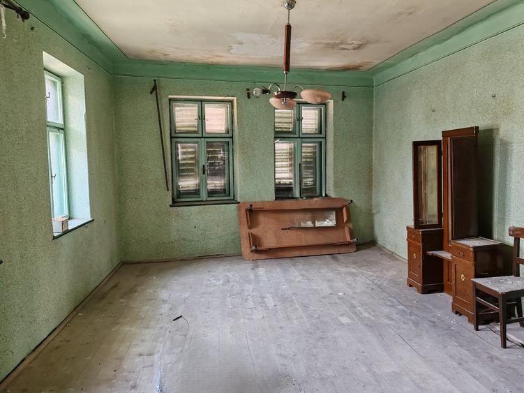 Casa 3 camere libera la vanzare TARLUNGENI - 1