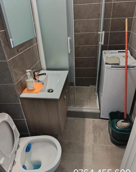 Proprietar! garsoniera! strada Liniei cu Valea Lunga - 1