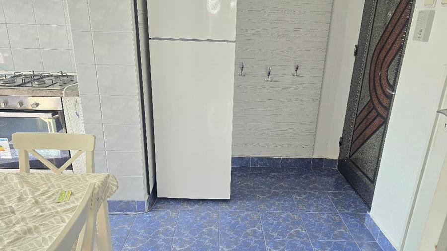 Inchiriez sau vand apartament 2 camere in Deva, Bld. Dacia, mobilat - 2