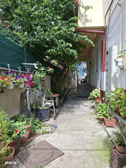Piata Unirii, Calea Calarasilor, PROPRIETAR, vand casa P+M, 4 camere - 8