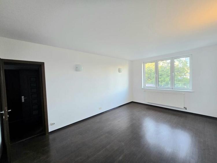 Vanzare duplex, Intrarea Episcopul Radu Nr 9 - 23