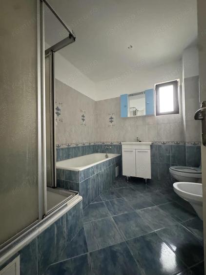 Casa ultracentrala cu curte ?i garaj | Confort premium in inima Oradiei - 19