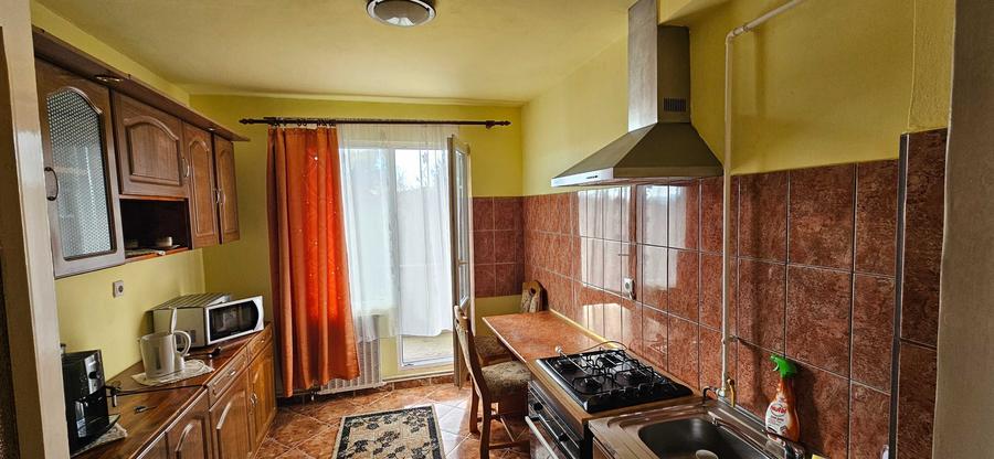 Apartament cu 4 camere, 2 bai, 2 terase ultracentral, Sovata - 8