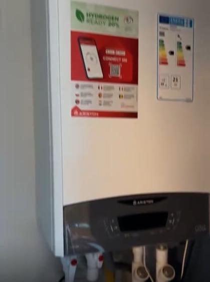 Inchiriez partament 2 camere Brasov centru - 11