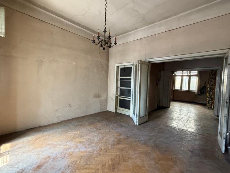 Vanzare  3 camere  Dorobanti – parter în bloc tip vilă, ideal investiție - 1