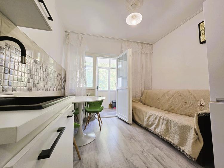 Apartament 2 camere zona CEC BANK - 1