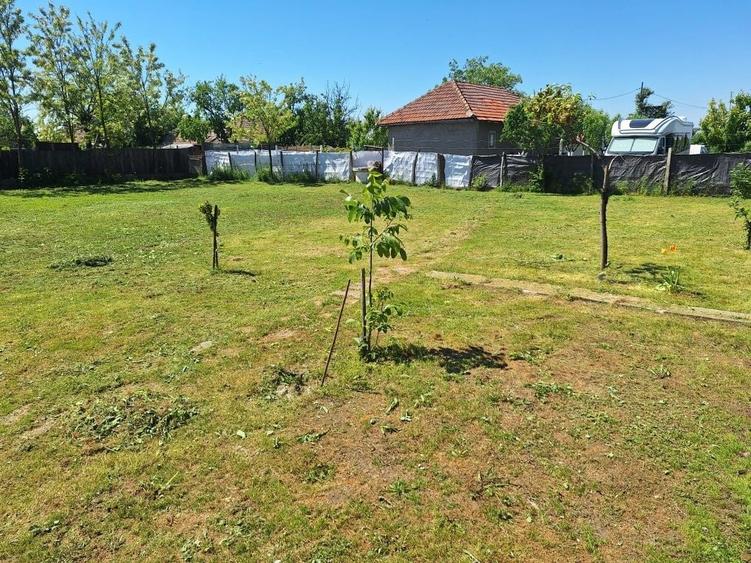 Casă cu 3 camere în Ciorani