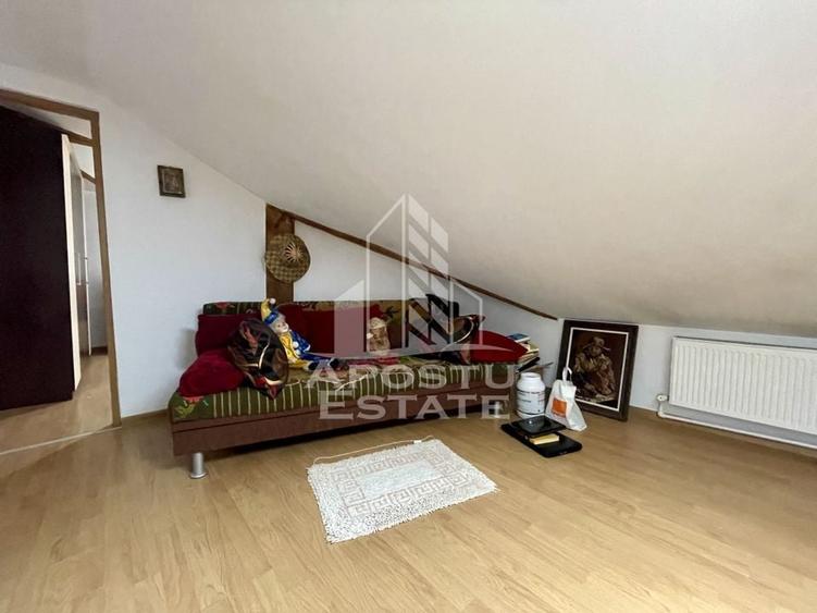Apartament cu 3 camere, pe 2 niveluri, centrala proprie, Dambovita - 2