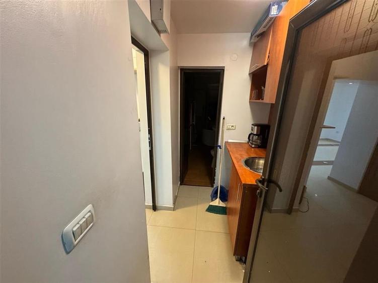 Spatiu comercial 100 mp, stradal, renovat, Bld. Unirii - 14