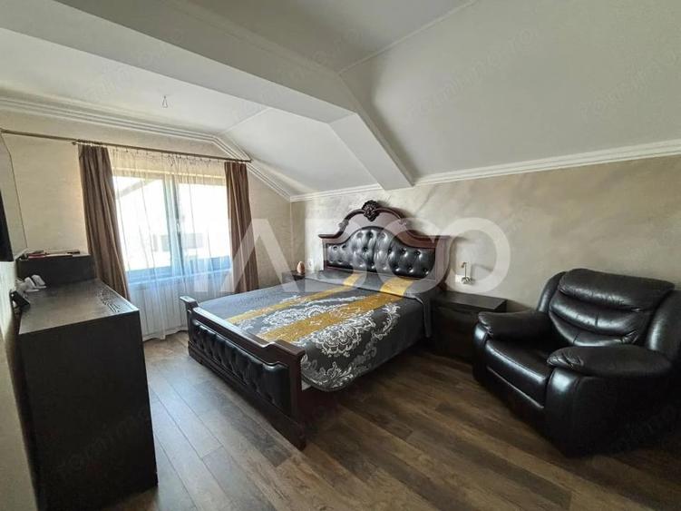 Casă cu 6 camere cu Teren 464 Mp în Central