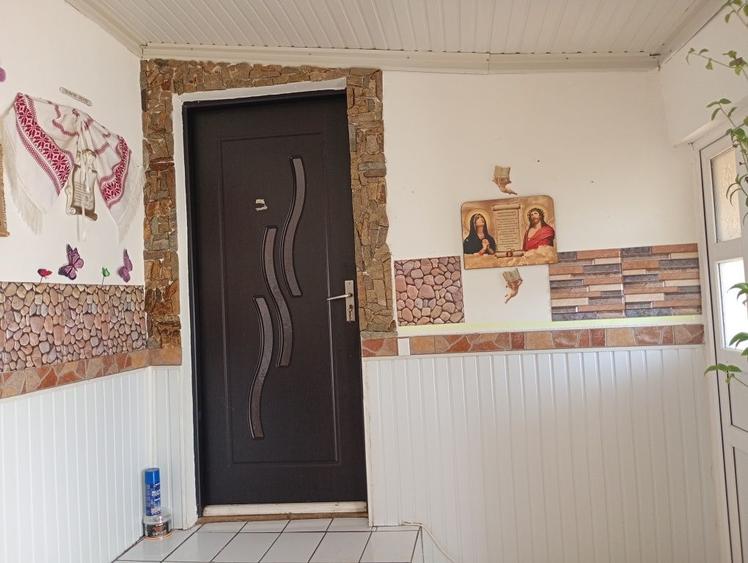 Casă cu 3 camere cu Teren 800 Mp în Exterior Vest