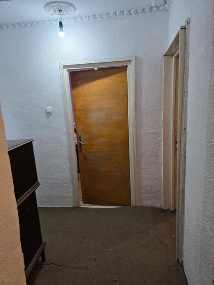 Apartament cu 3 camere decomandat în Eroii Revoluției