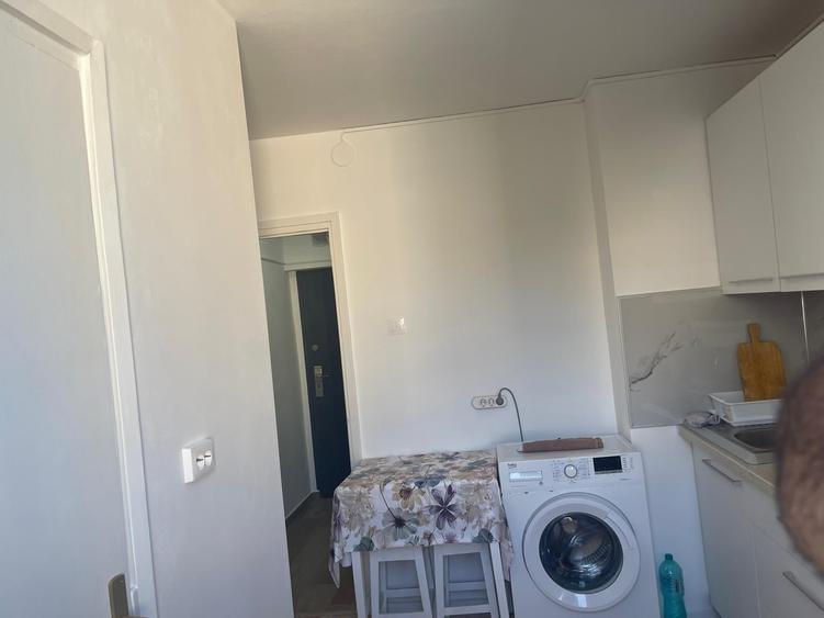 Apartament cu 2 camere decomandat, mobilat în Păcii