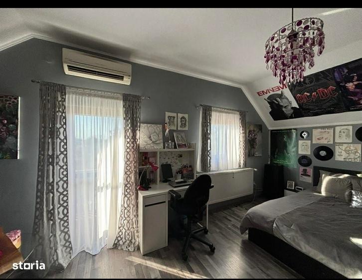 Casă cu 4 camere semidecomandat cu Teren 1000 Mp în Sălard