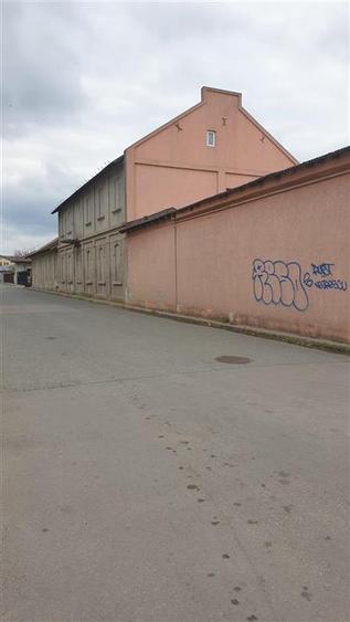Spațiu comercial, de 550 mp, în Apollo
