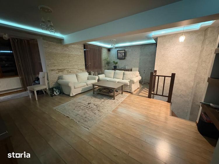 Apartament cu 5 camere în Tomis I