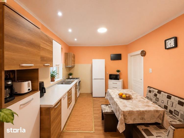 Casă cu 2 camere decomandat cu Teren 220 Mp în Central