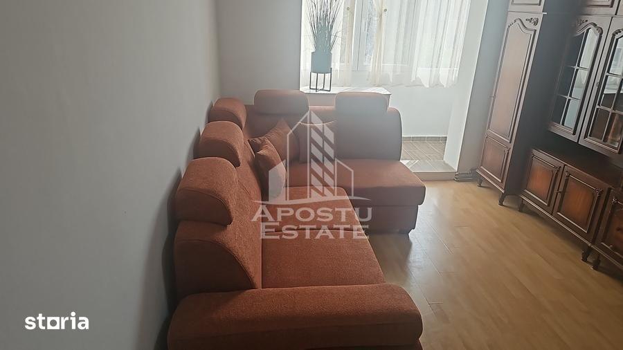 Apartament cu 3 camere în Lipovei