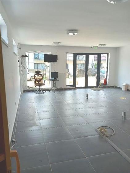 Casă individuală cu 3 camere cu Teren 561 Mp în Central