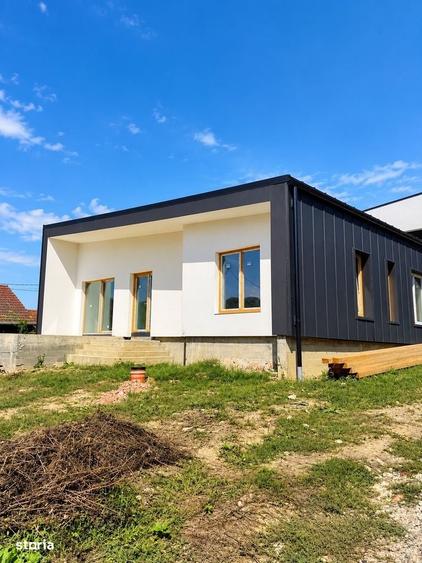 Casa moderna parter 115 mp Corunca - 1