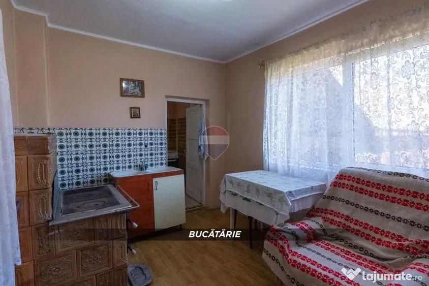 Casă cu 2 camere cu Teren 1300 Mp în Copalnic