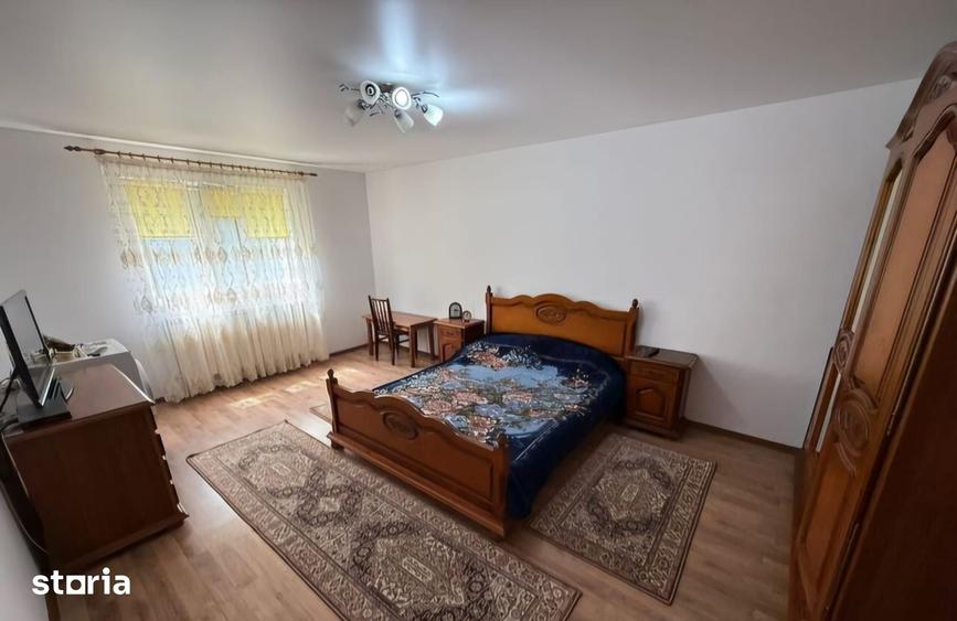 Casă cu 4 camere cu Teren 1000 Mp în Mihai Eminescu