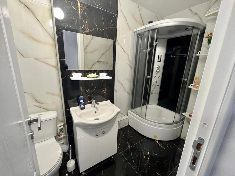 Apartament cu 2 camere semidecomandat în 9 Mai