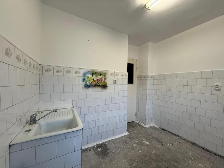 Apartament cu 2 camere decomandat în Lipovei