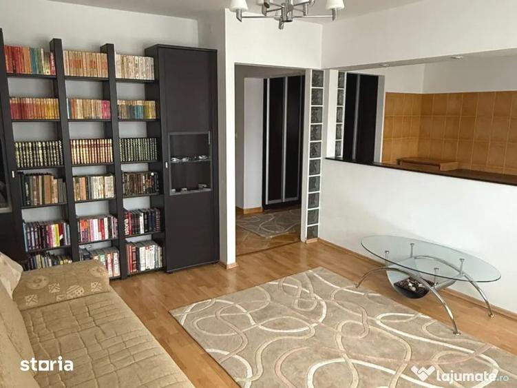 Apartament cu 3 camere decomandat în Central