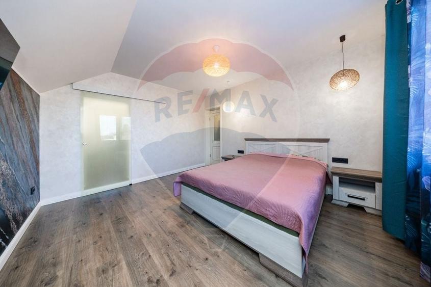 Casă cu 3 camere cu Teren 250 Mp în Bunloc