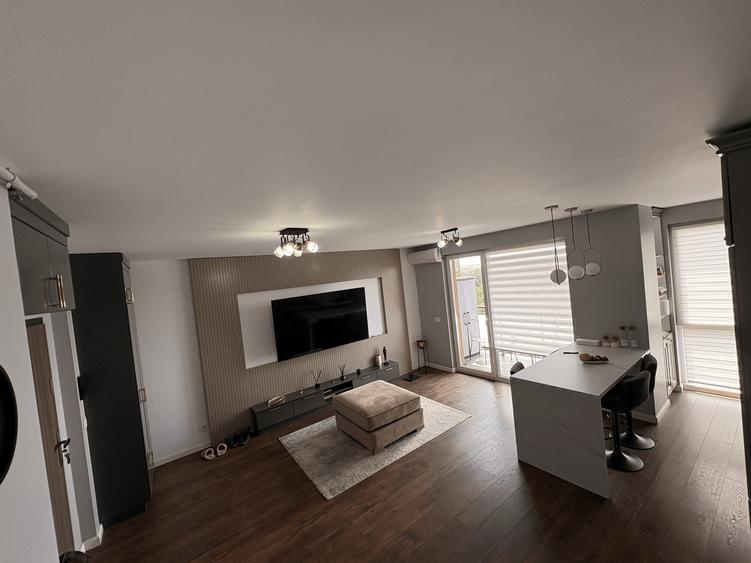 Apartament 3 camere, 2 băi și parcare subterană - Zona Soarelui - Comision 0% - 1