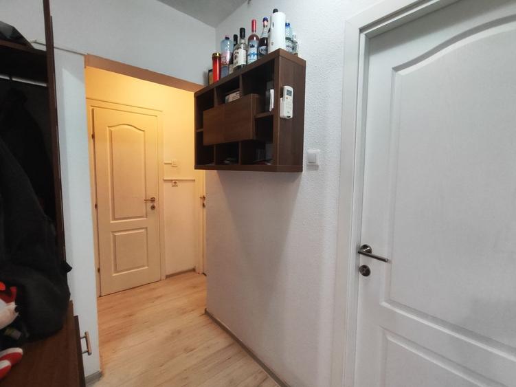 Apartament 3 Camere Sector 4 - 18