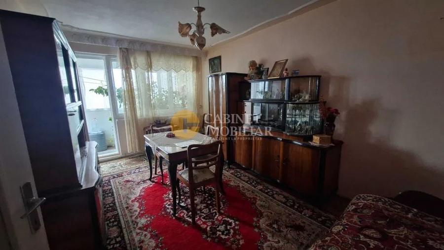 Apartament cu 3 camere decomandat în Tătărași
