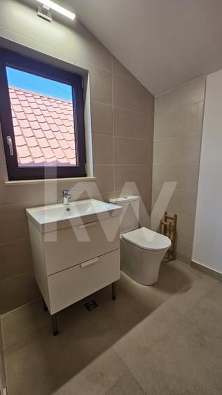 Casă modernă de închiriat, cu garaj generos – Tocile, Sadu - 12